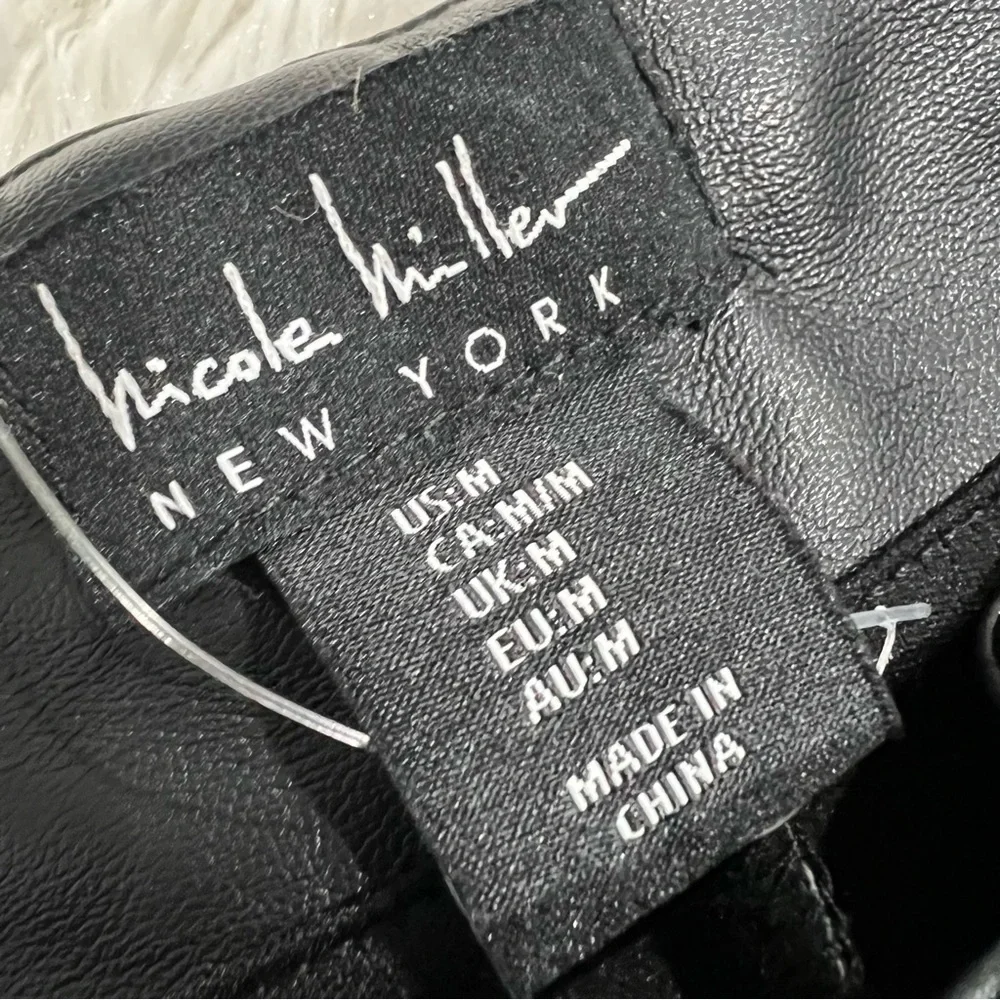 Nicole Miller NEW YORK Vegan Leather Black Pull On Leggings Pants Medium